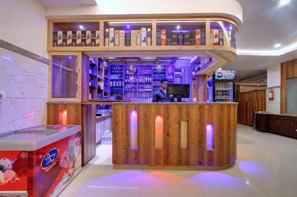 Hotel Ambika International Byndoor Bainduru ภายนอก รูปภาพ